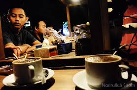 Pecinta Kopi Sore Hari